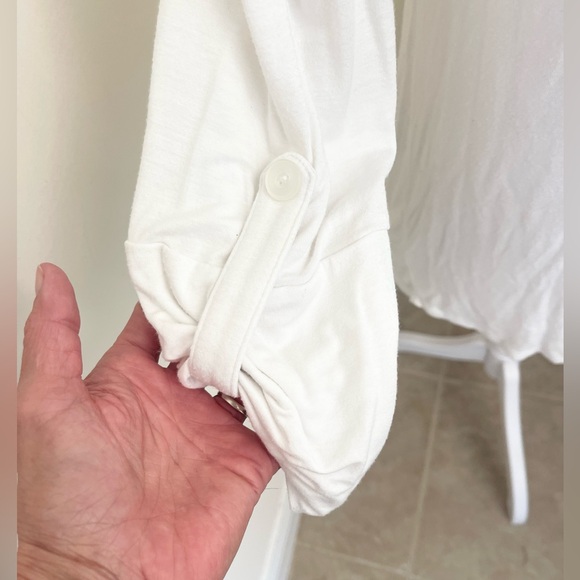 Pretty Ella Moss 3/4 sleeve hi-lo metal grommet collar top! - Picture 6 of 10